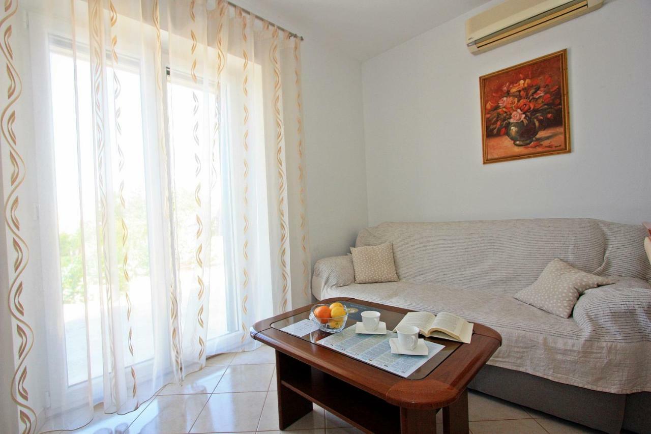 Apartment Igor Супетар Экстерьер фото