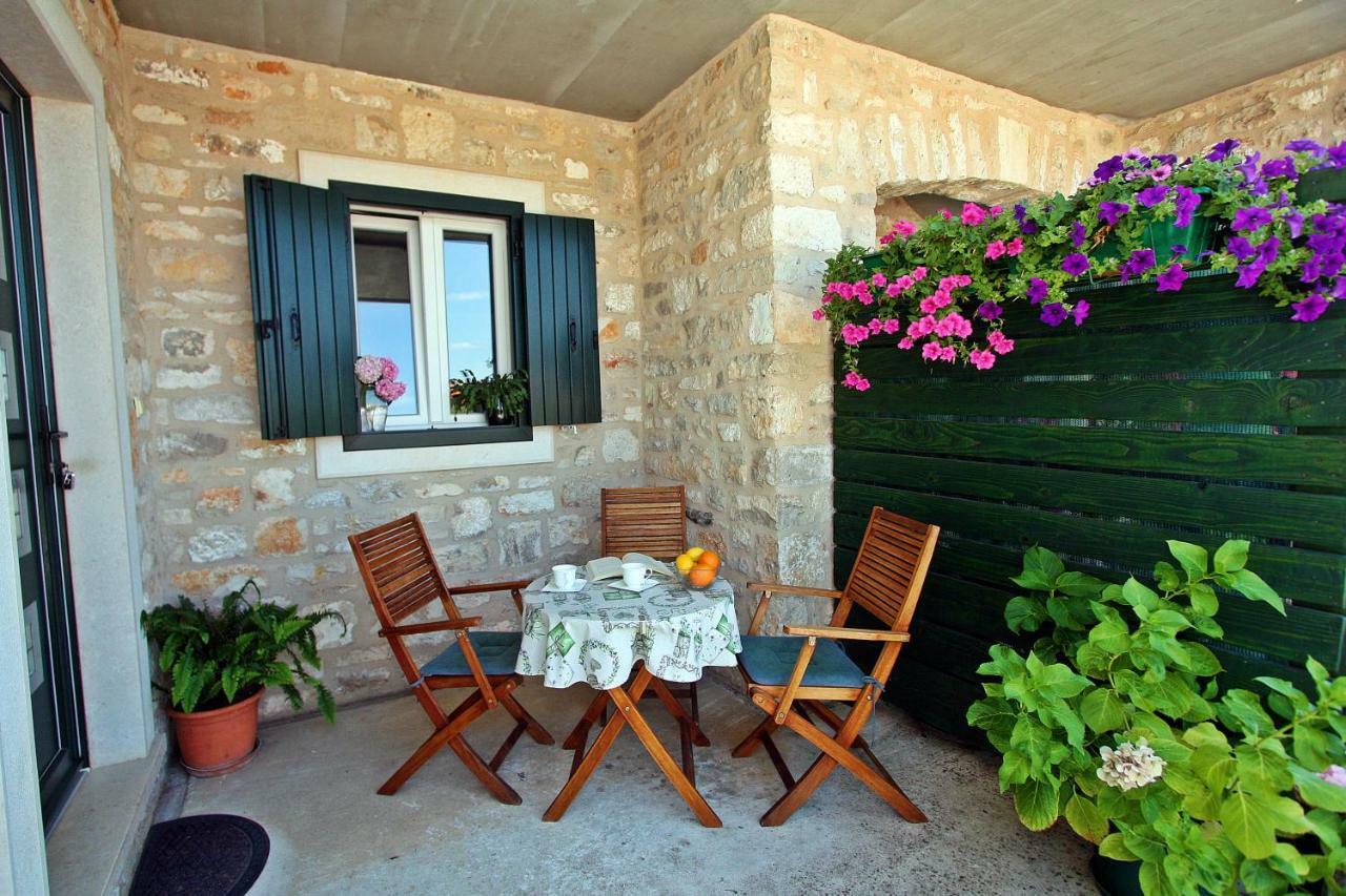 Apartment Igor Супетар Экстерьер фото