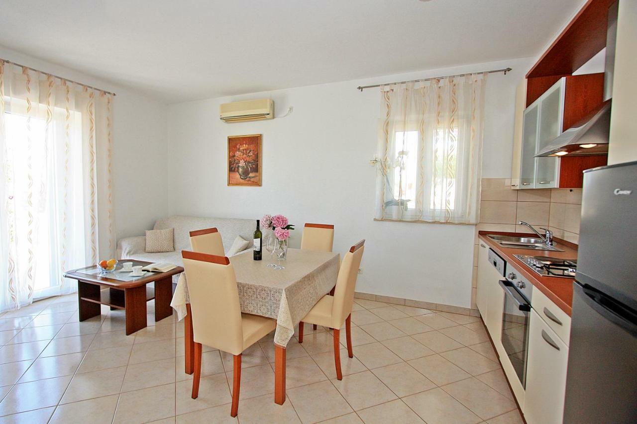 Apartment Igor Супетар Экстерьер фото